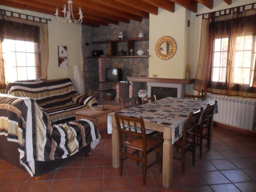 Casa Gilbuena Villa ภายนอก รูปภาพ